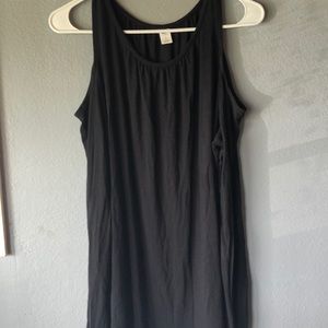 Large old navy black top with open shoulders(see video)
